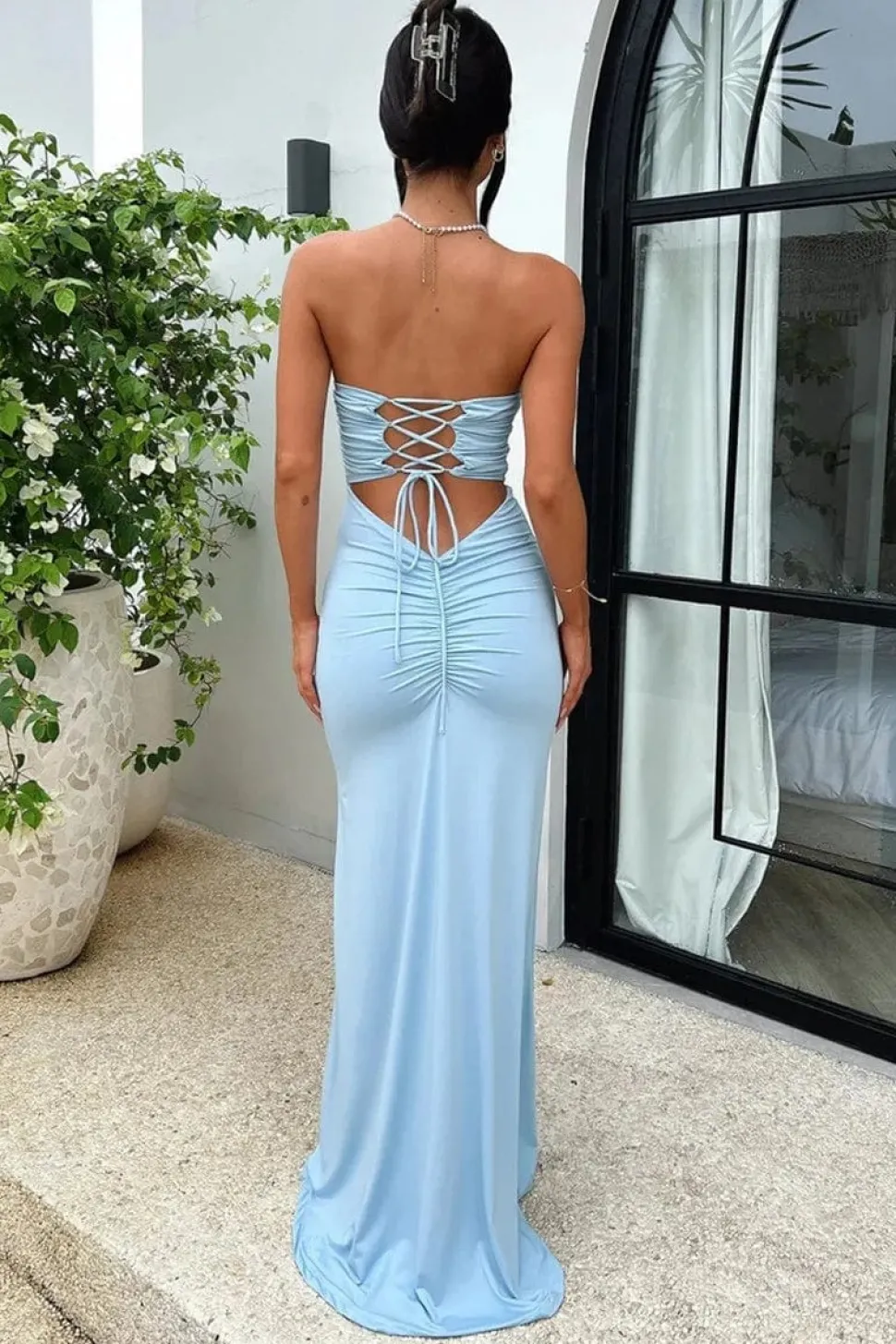 Robe de soirée chic dos nu