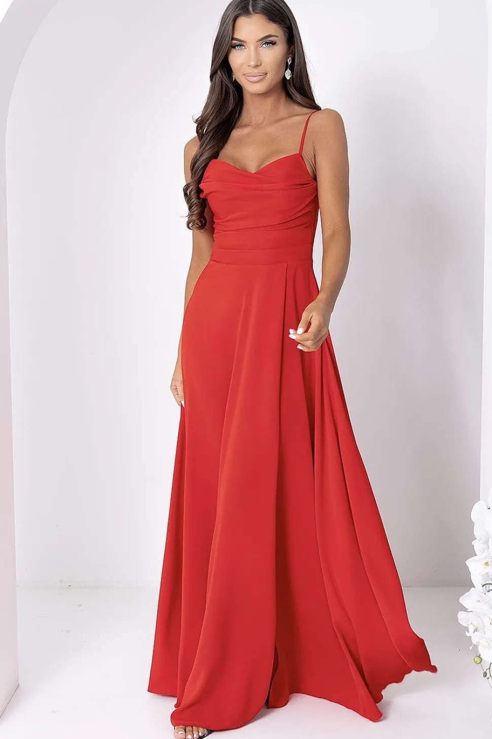 Robe de soirée chic longue dos nu rouge