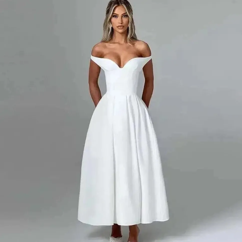 Robe de soirée chic midi col bardot