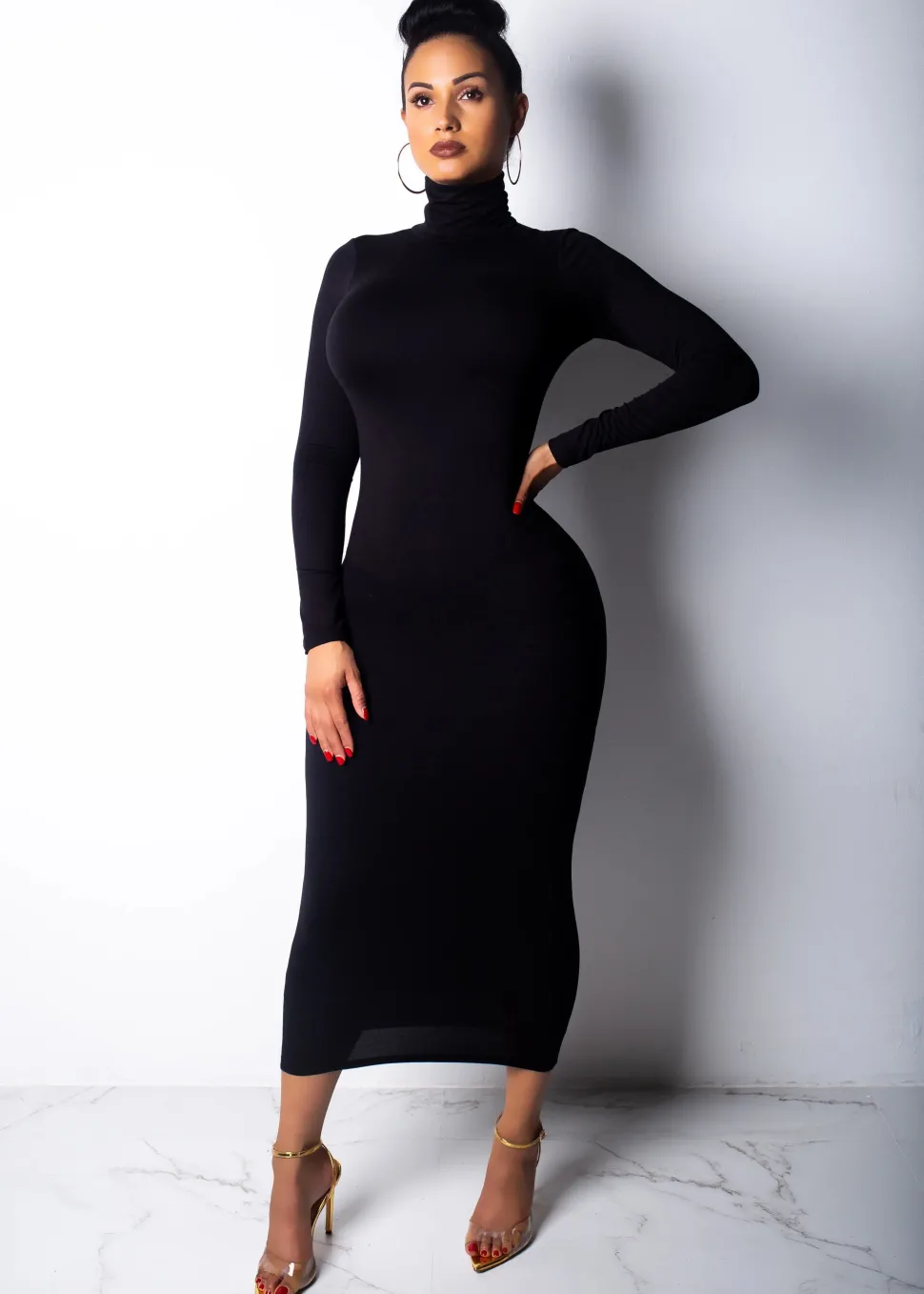 Robe de soirée chic midi moulante
