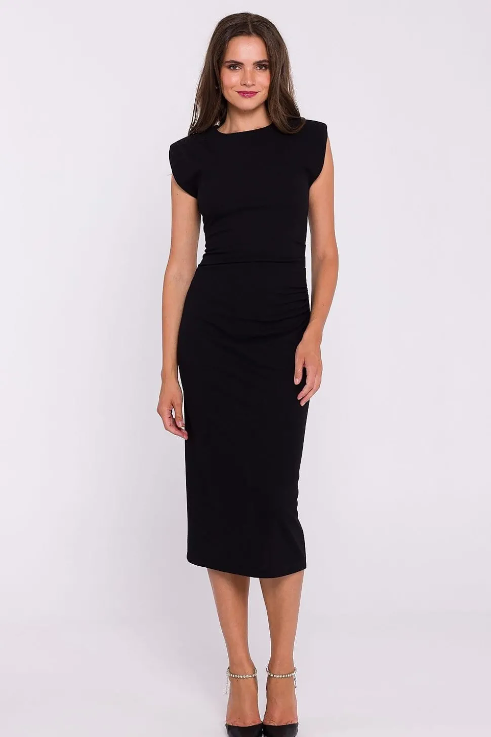 Robe de soirée chic midi moulante sans manches