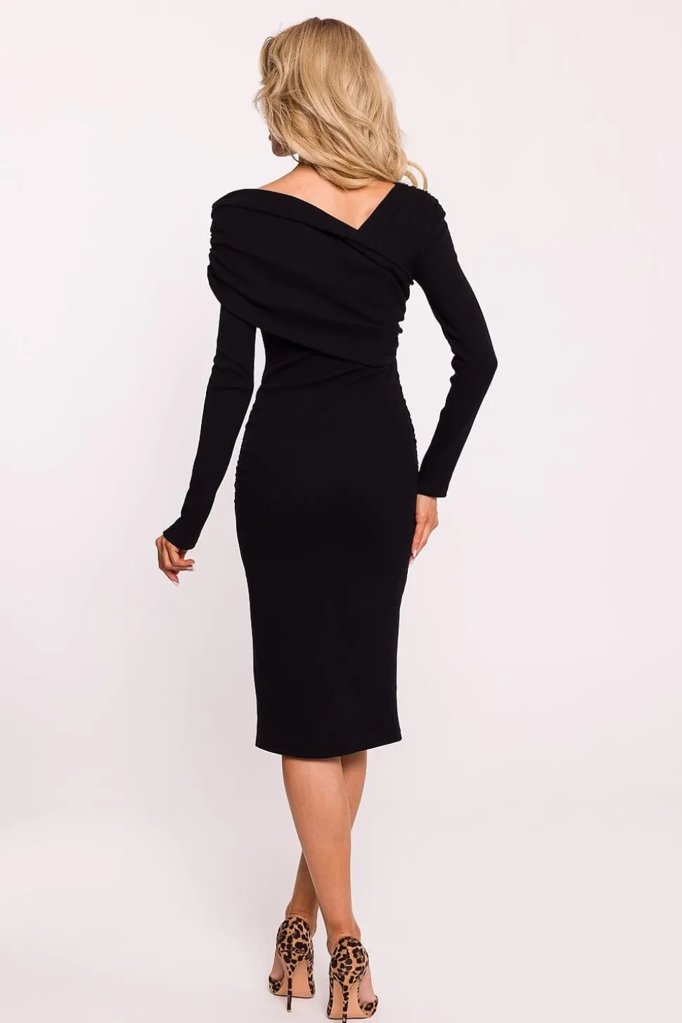 Robe de soirée chic midi moulante manches longues