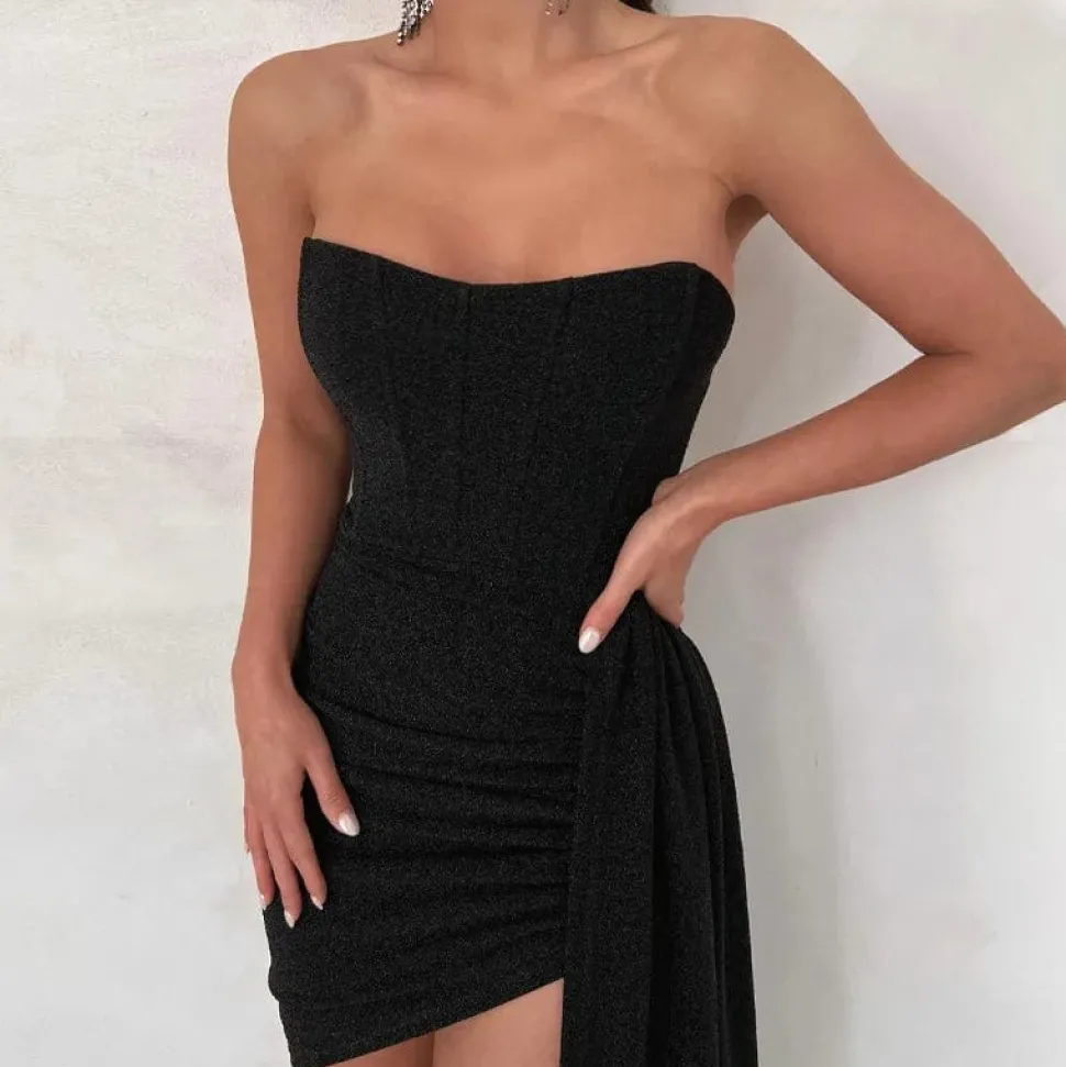 Robe de soirée chic épaules dénudées