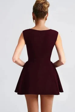 Robe de soirée courte chic évasée