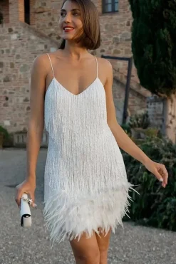 Robe de soirée courte à franges et plumes