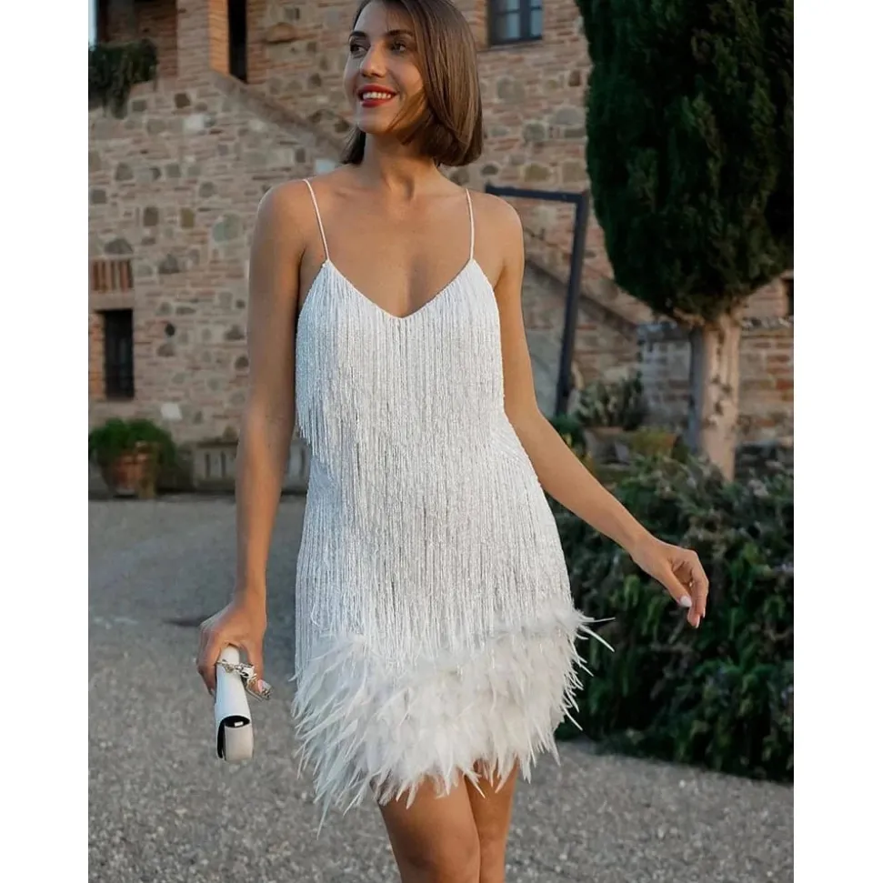 Robe de soirée courte à franges et plumes