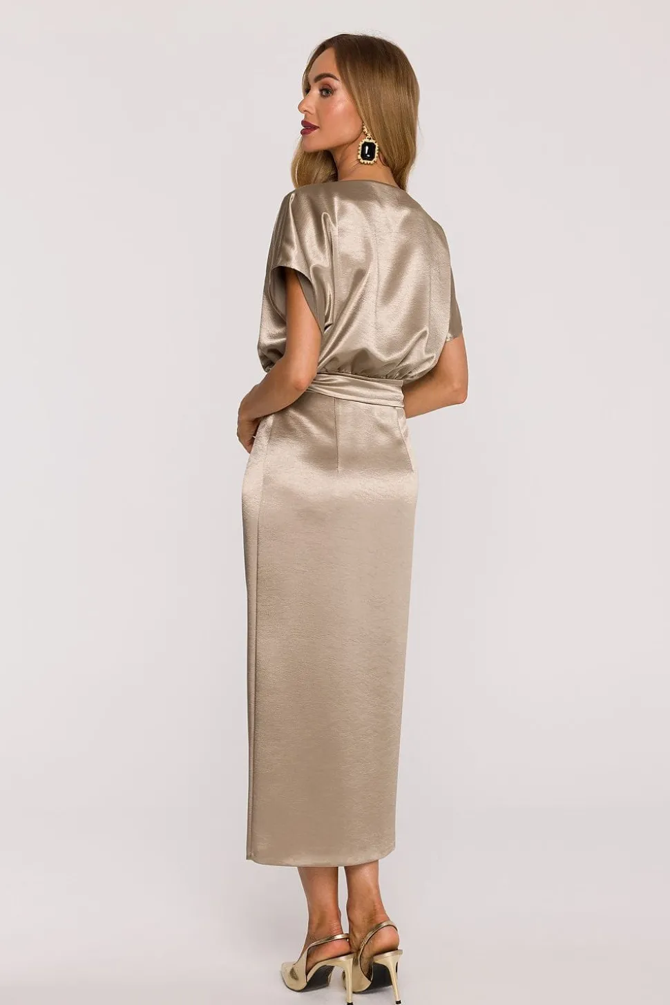 Robe de soirée dorée longue chic en satin