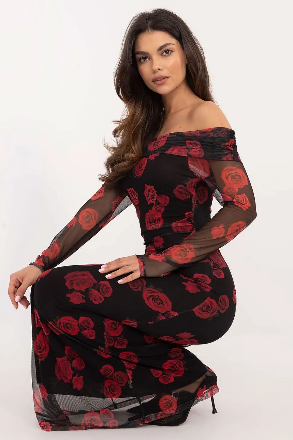 Robe de soirée fleurie longue épaules dénudées