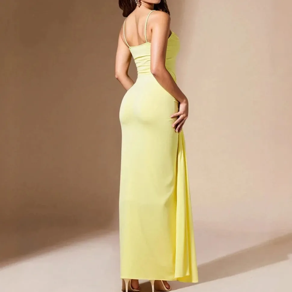 Robe de soirée jaune moulante drappée