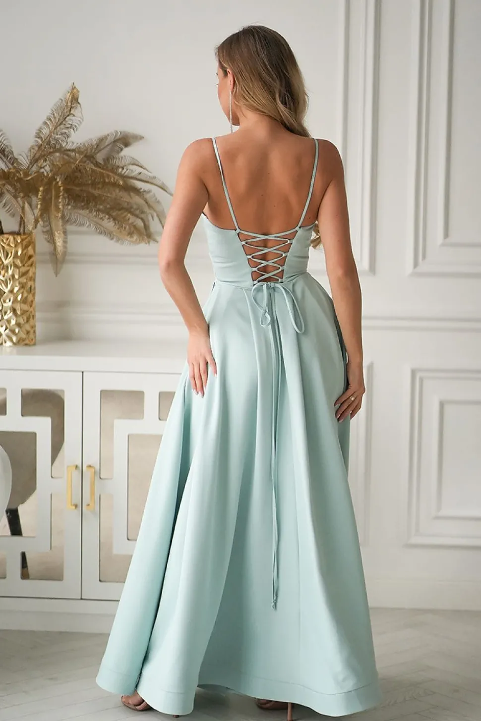 Robe de soirée longue bleue à bretelles
