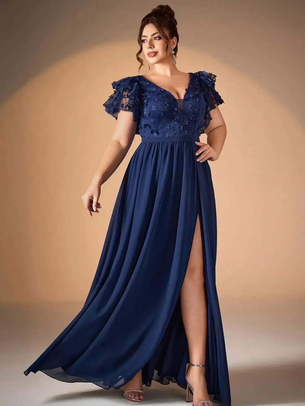 Robe de soirée longue bleue grande taille haut en dentelle brodée