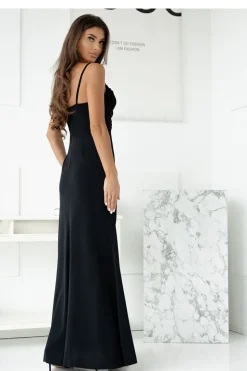 Robe de soirée longue fendue élégante