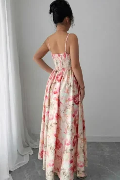 Robe de soirée longue fleurie romantique