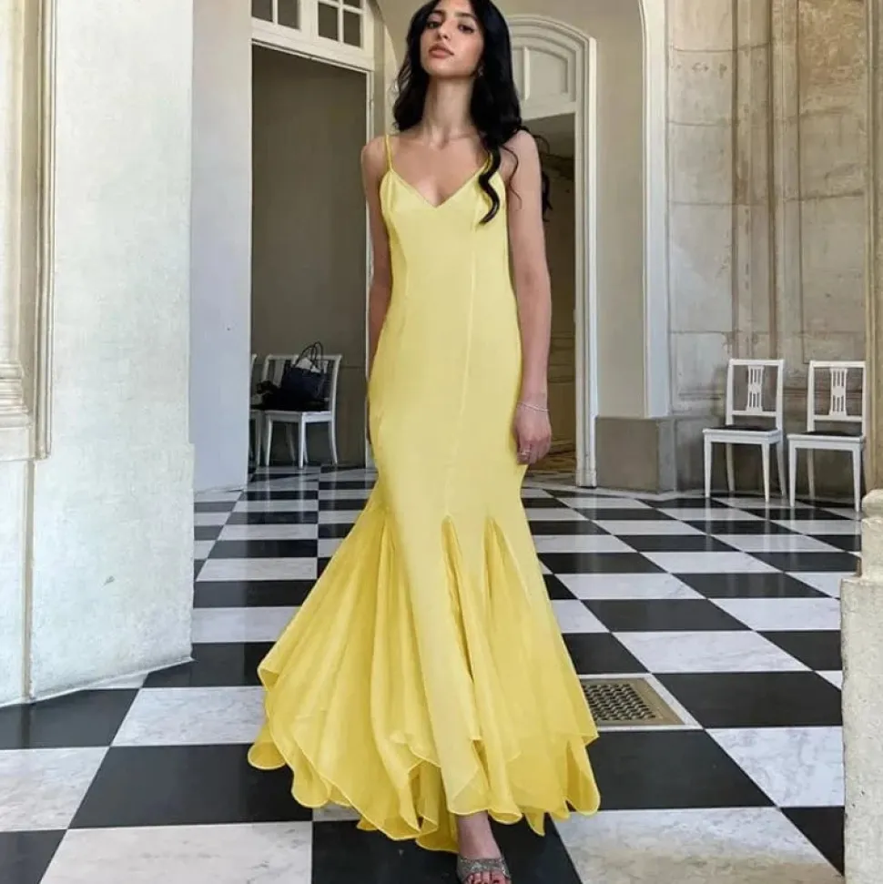 Robe de soirée longue jaune dos nu