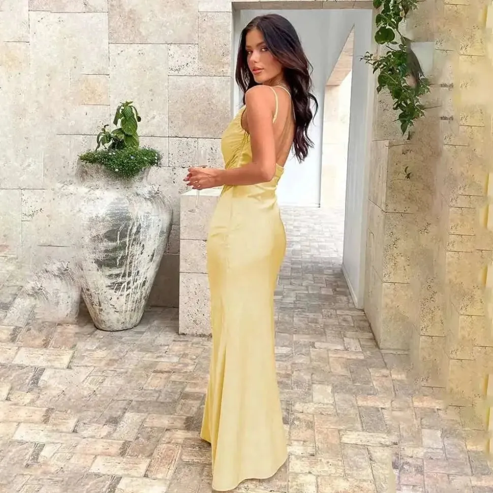 Robe de soirée longue une épaule dos nu