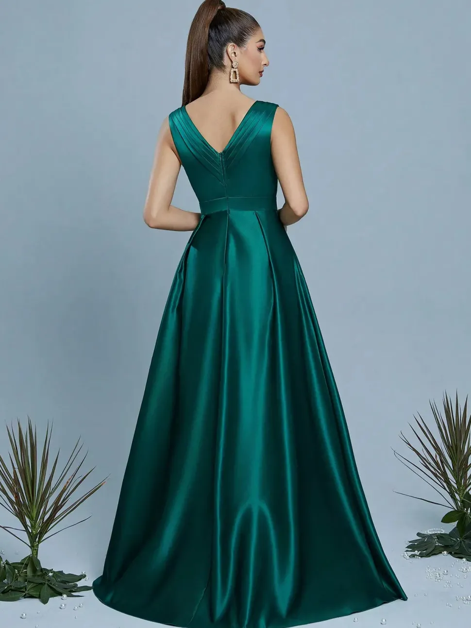 Robe de soirée longue verte avec fente haute