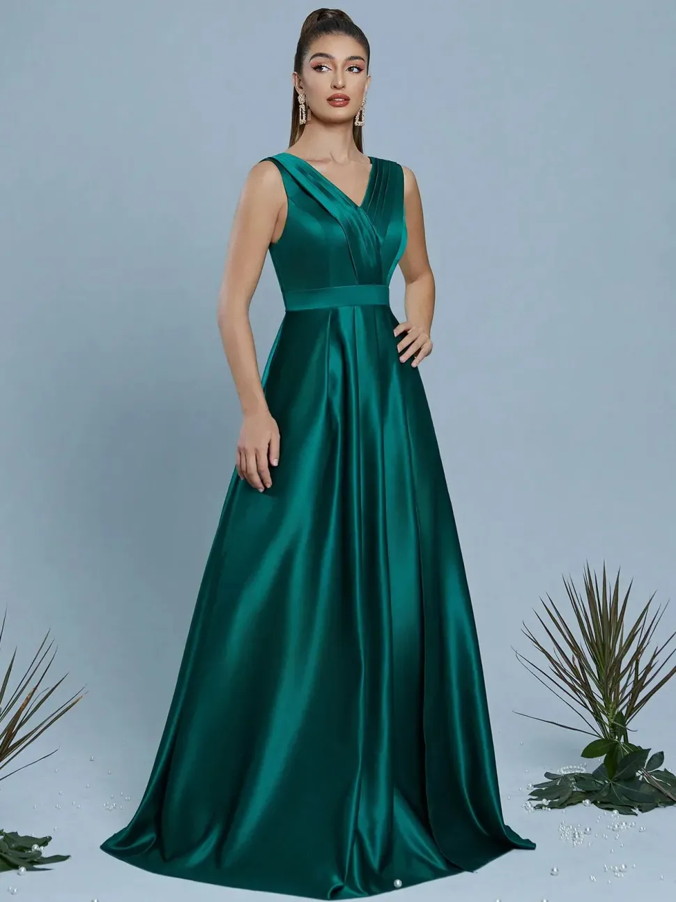 Robe de soirée longue verte avec fente haute