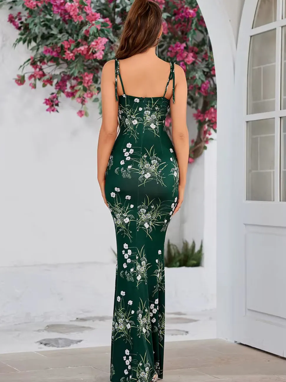 Robe de soirée longue verte motif fleuri