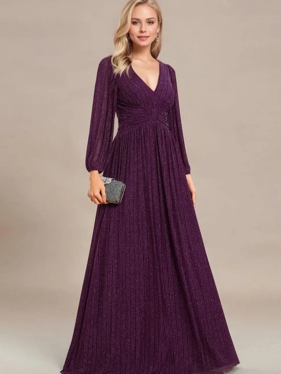 Robe de soirée longue violette manches longues