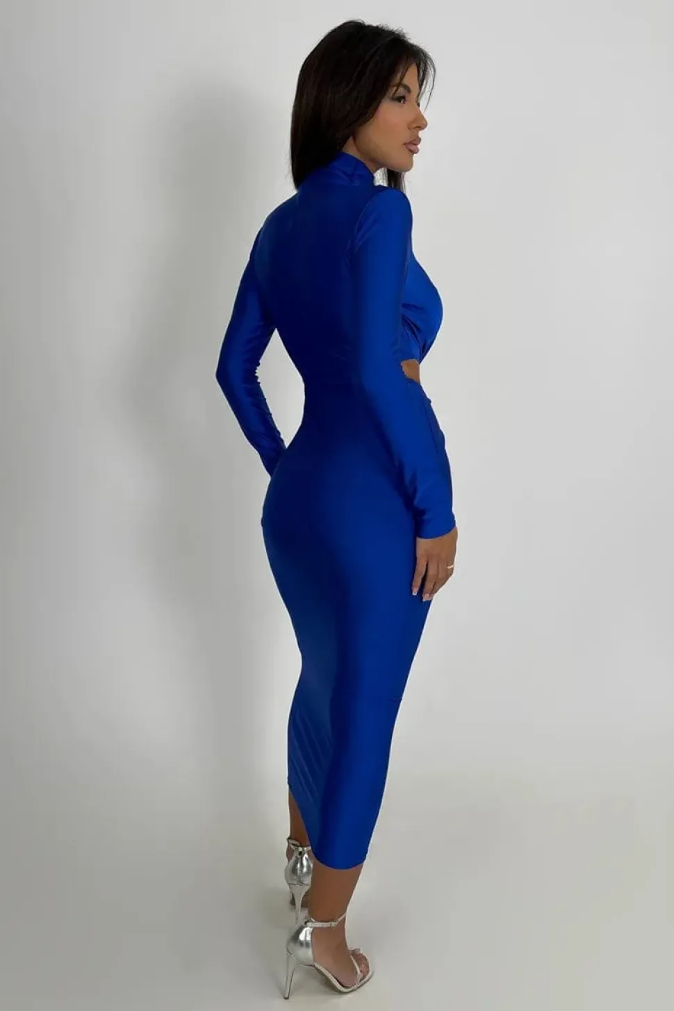 Robe de soirée manche longue col roulé