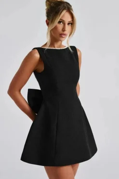 Robe de soirée mariage dos nu chic noire