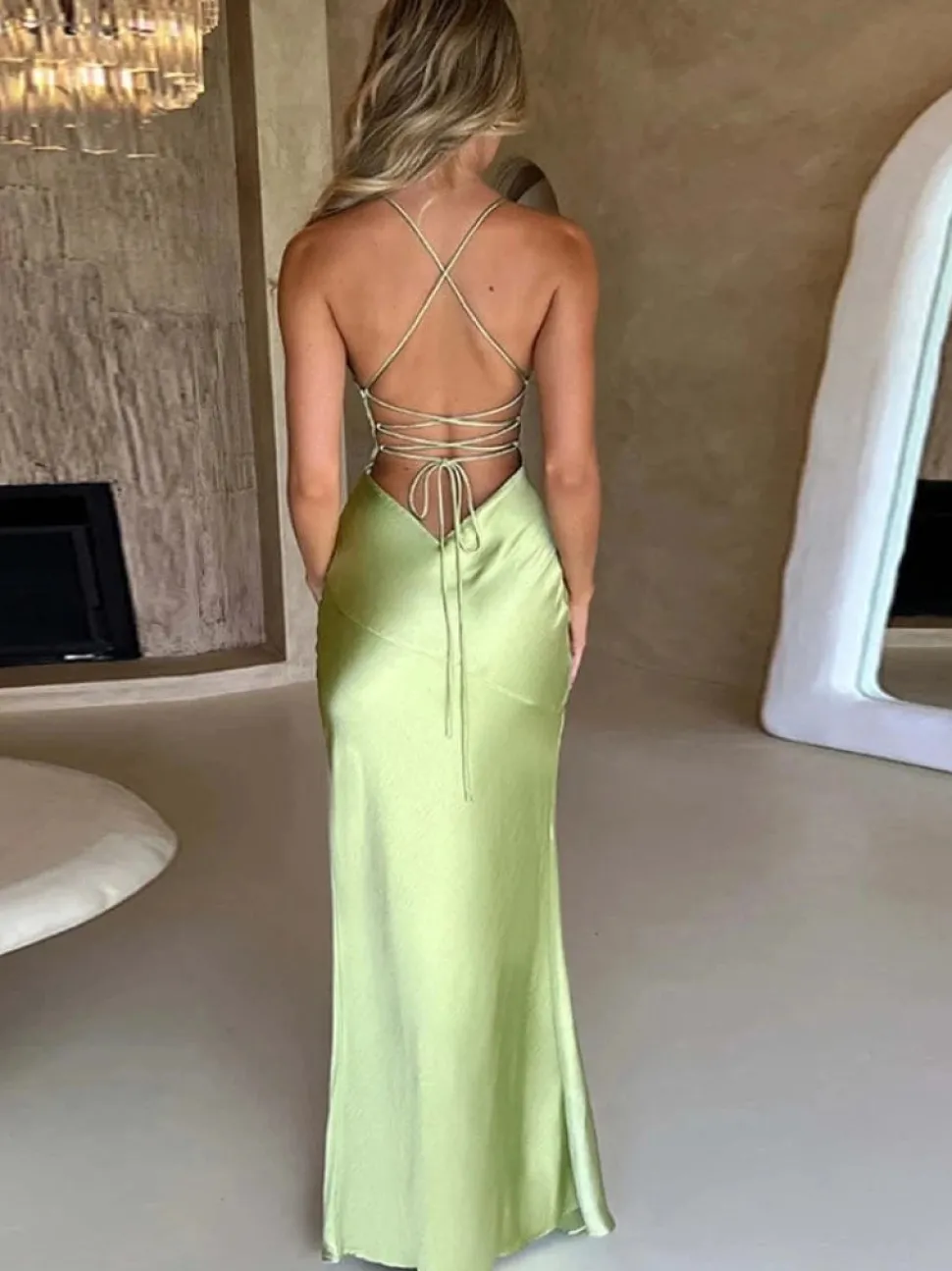 Robe de soirée mariage sexy dos nu satin