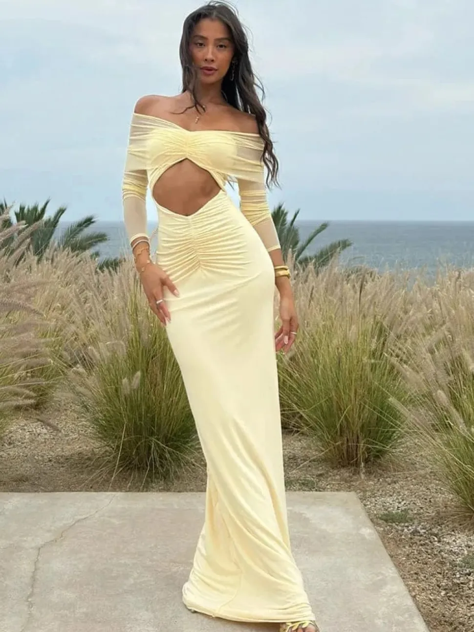 Robe de soirée maxi épaules dénudées