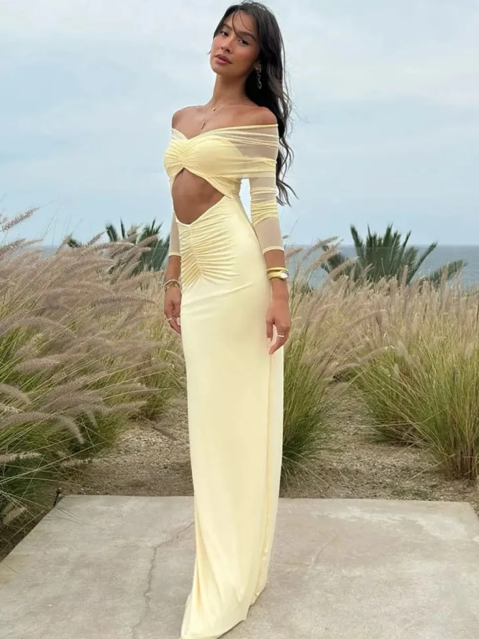 Robe de soirée maxi épaules dénudées