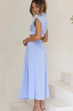 Robe de soirée midi fluide col halter