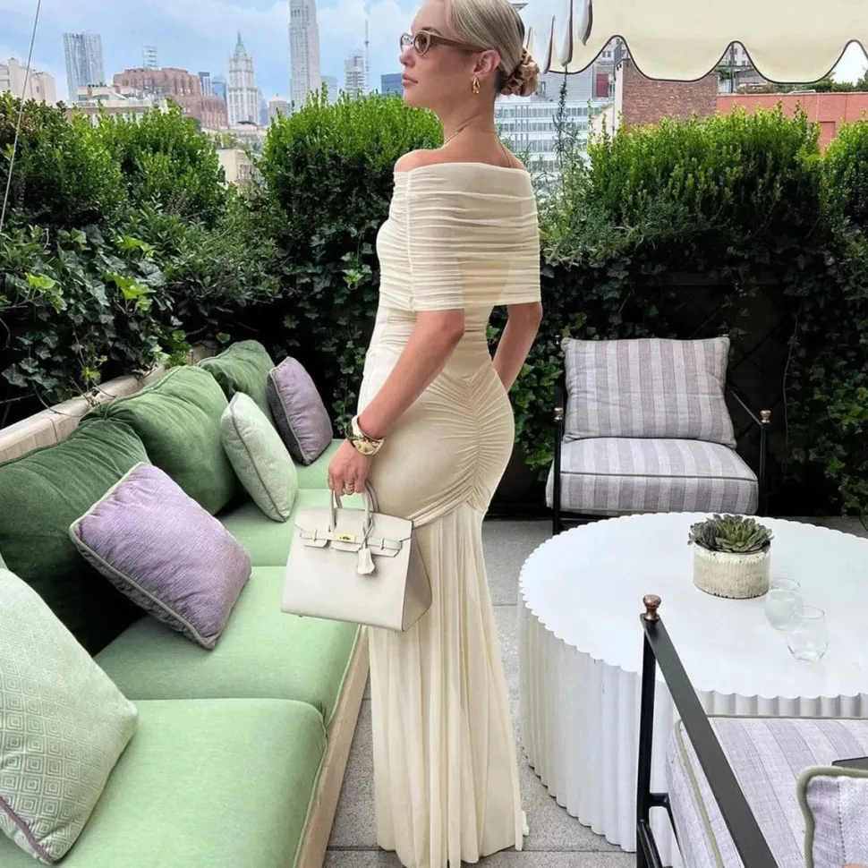 Robe de soirée mi-transparente longue drapée