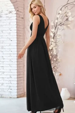Robe de soirée noire longue sans manches