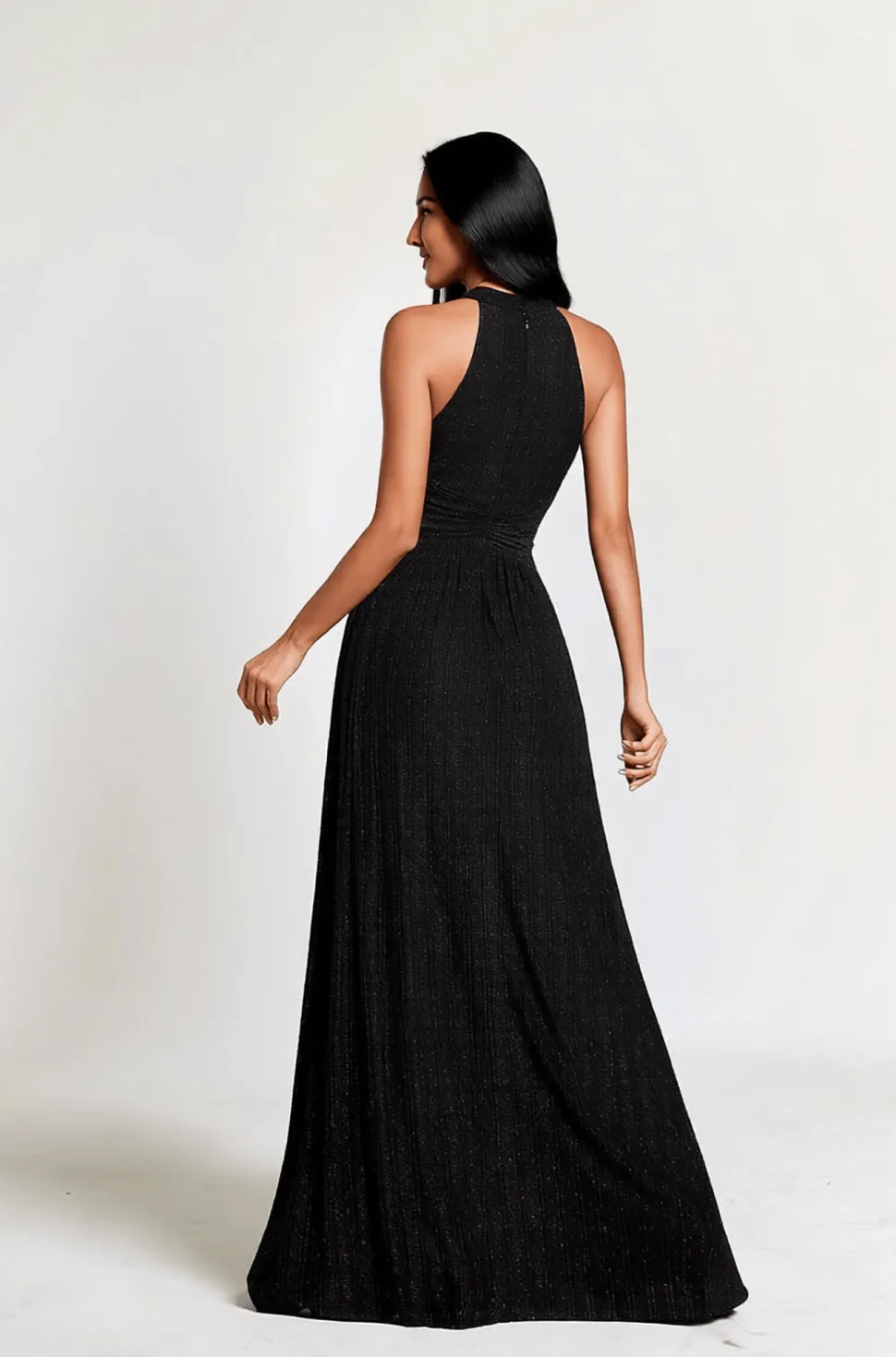 Robe de soirée noire plissée pailletée à col licou