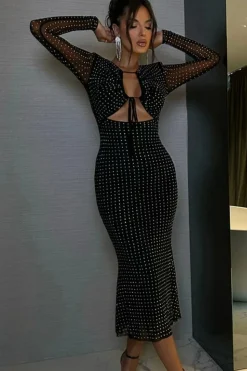 Robe de soirée à paillette moulante midi