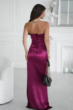 Robe de soirée rose fuchsia longue fendue en satin