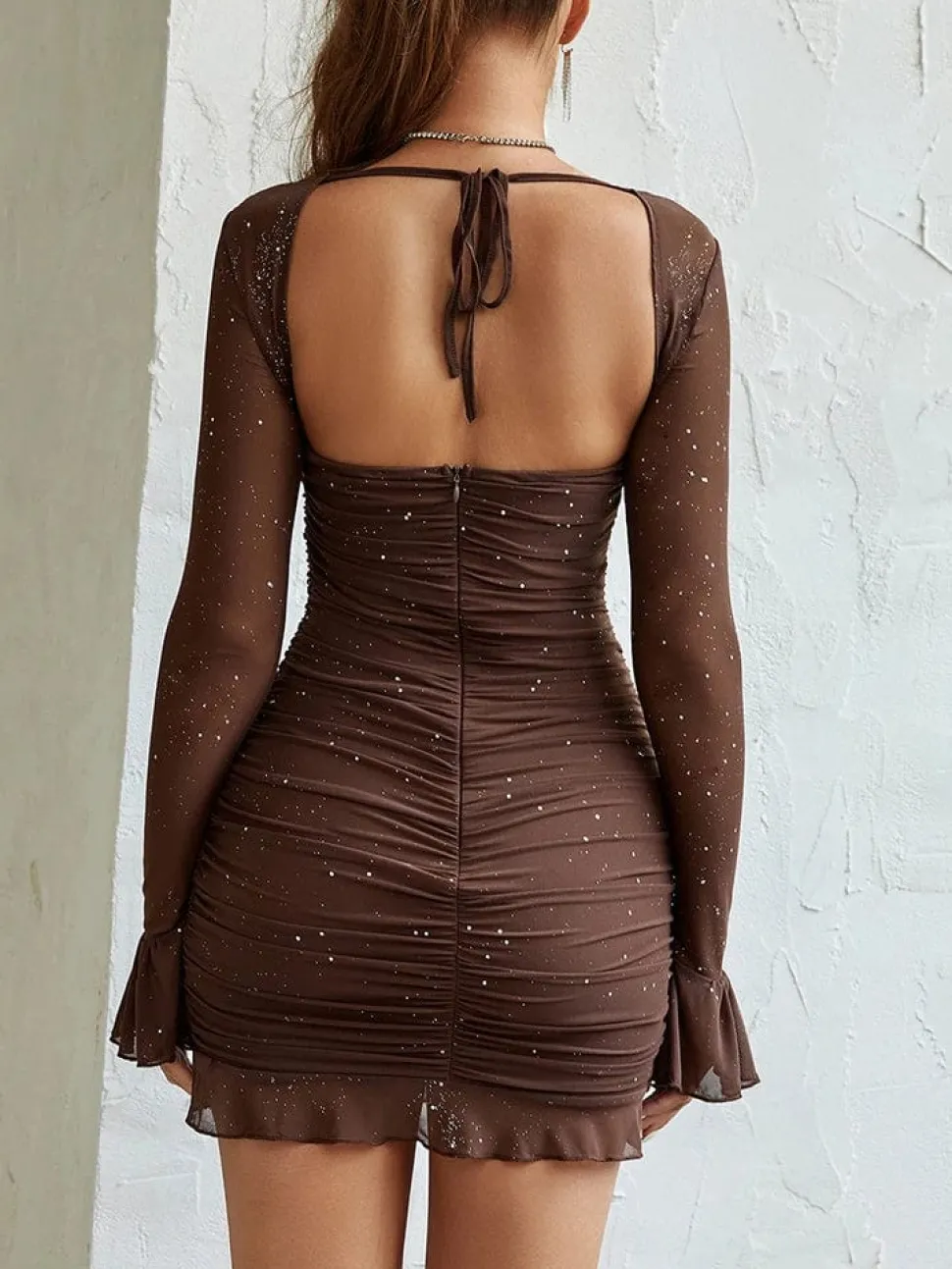 Robe de soirée sequin décolleté carré
