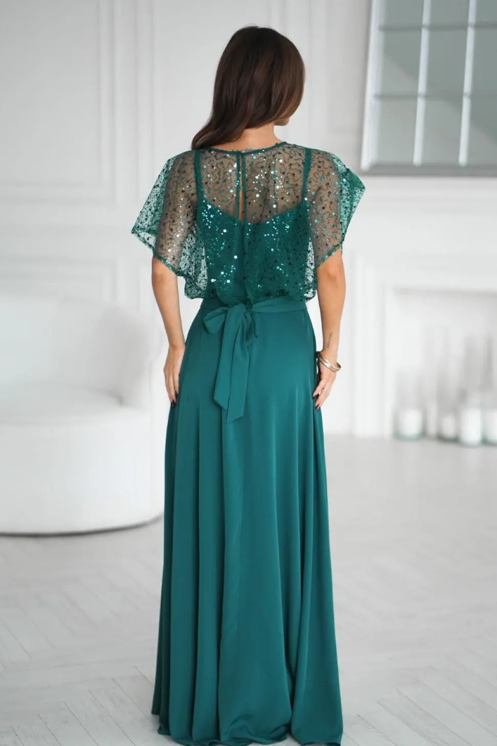 Robe de soirée verte longue avec boléro à sequins