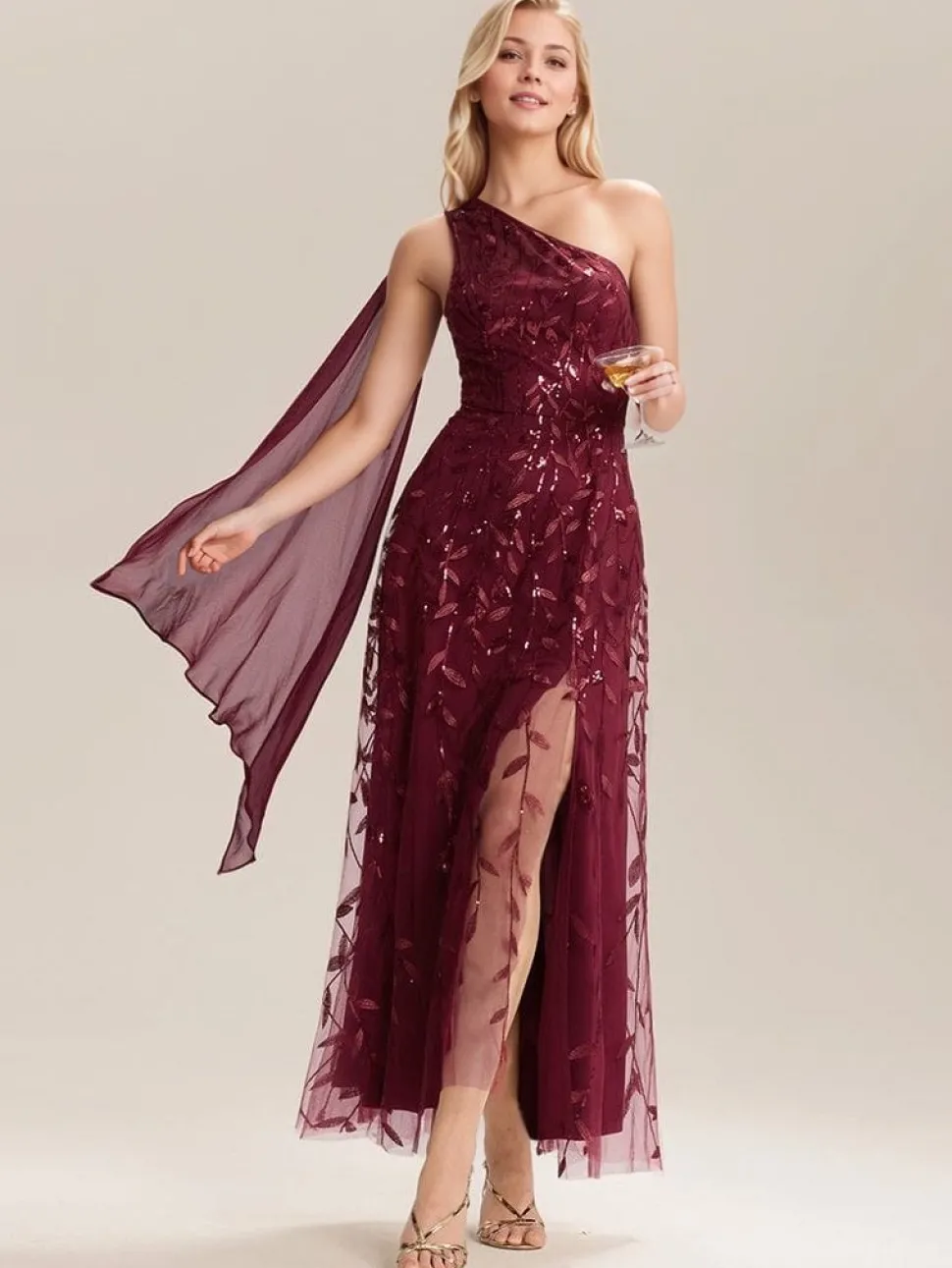 Robe d'invitée au mariage bordeaux une épaule