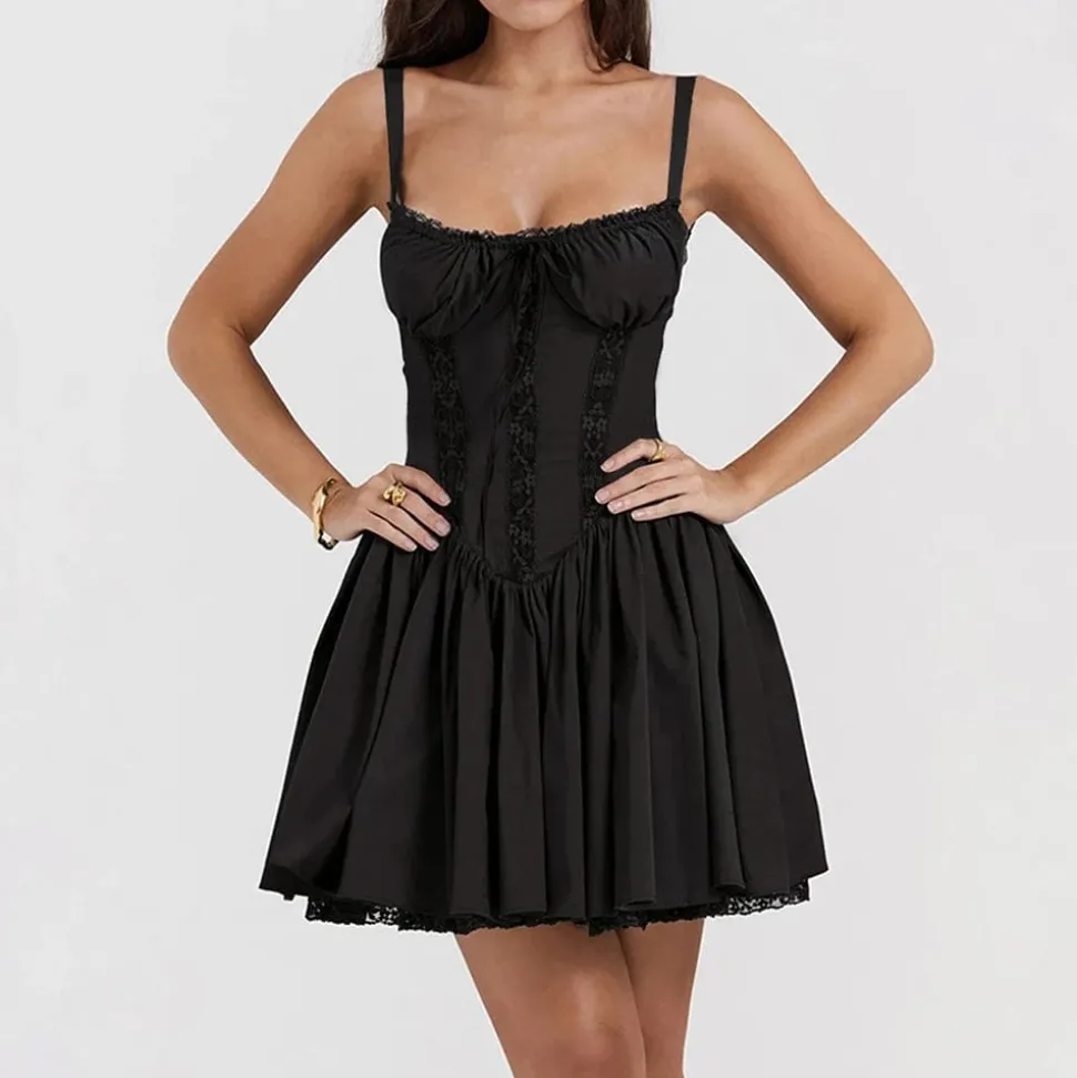 Robe d'été courte évasee à bretelles fines