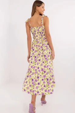 Robe d’été fleurie boutonnée à bretelles