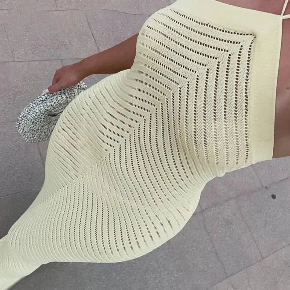 Robe d'été jaune longue en crochet