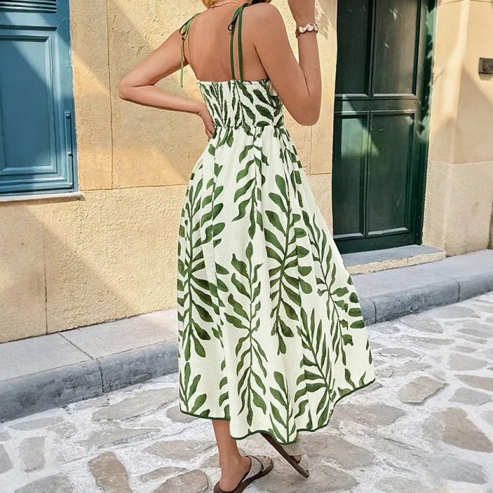Robe d'été légère avec imprimé de feuilles vertes