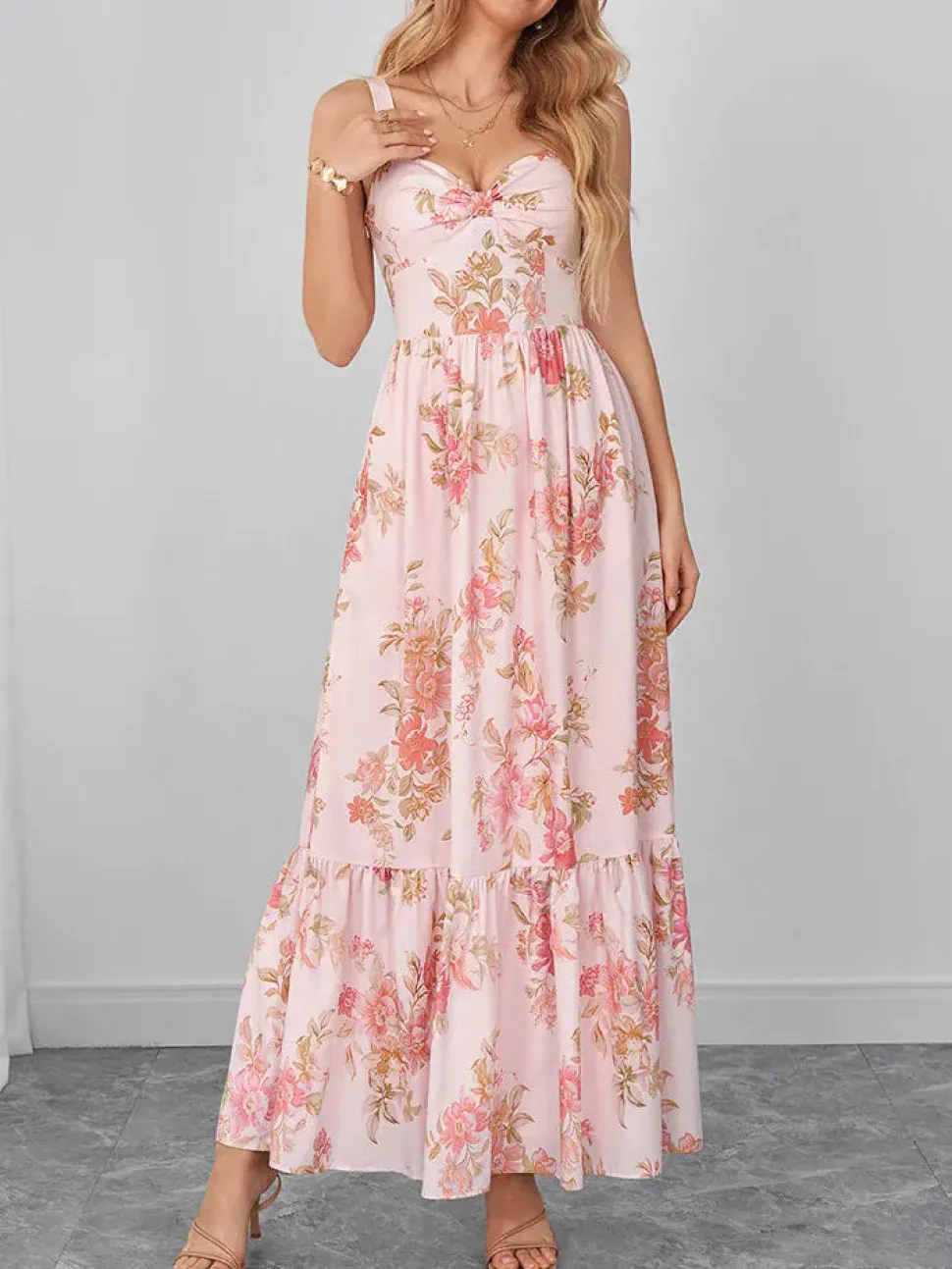 Robe d'été longue bohème rose à motifs floraux
