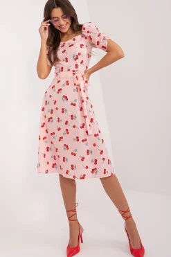 Robe d'été motif cerises encolure carrée