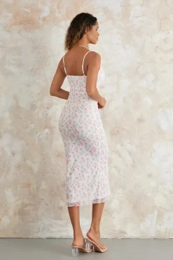 Robe d'été à motifs floraux bretelles fines