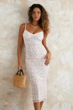 Robe d'été à motifs floraux bretelles fines