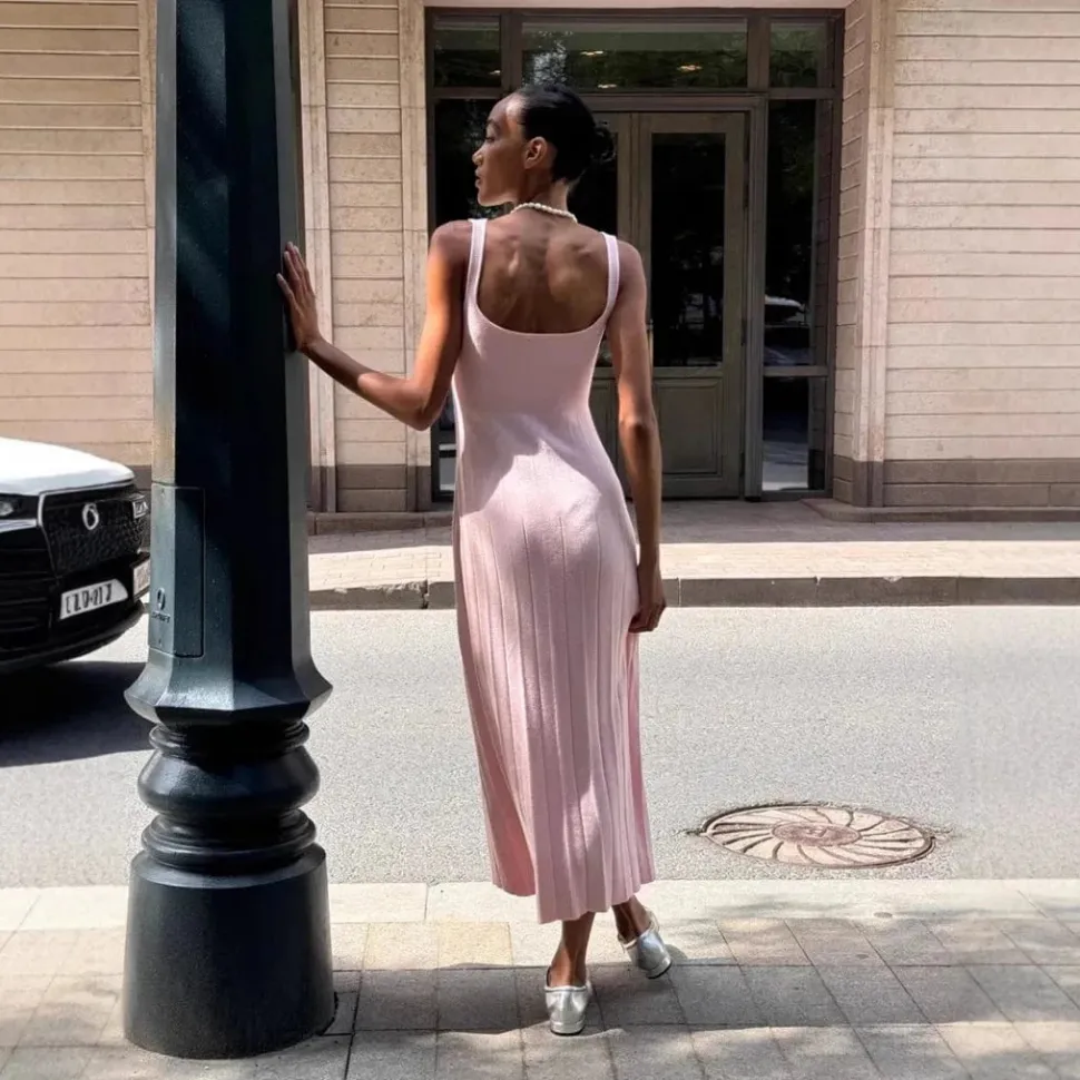 Robe d'été moulante côtelée sans manches