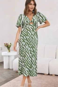 Robe d'été verte bohème midi à manches bouffantes