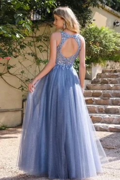 Robe en tulle bleue princesse