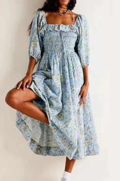 Robe fleurie bohème bleue col carré