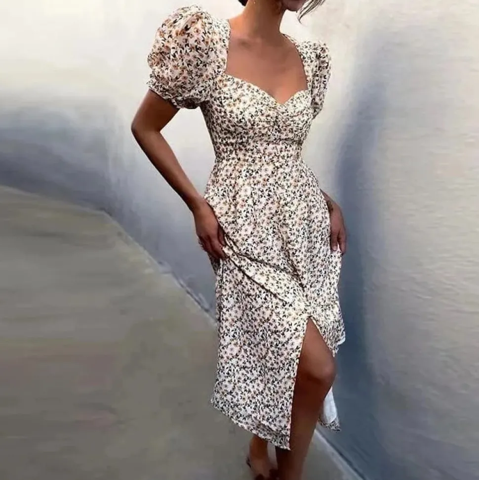 Robe fleurie fendue manches courtes bouffantes
